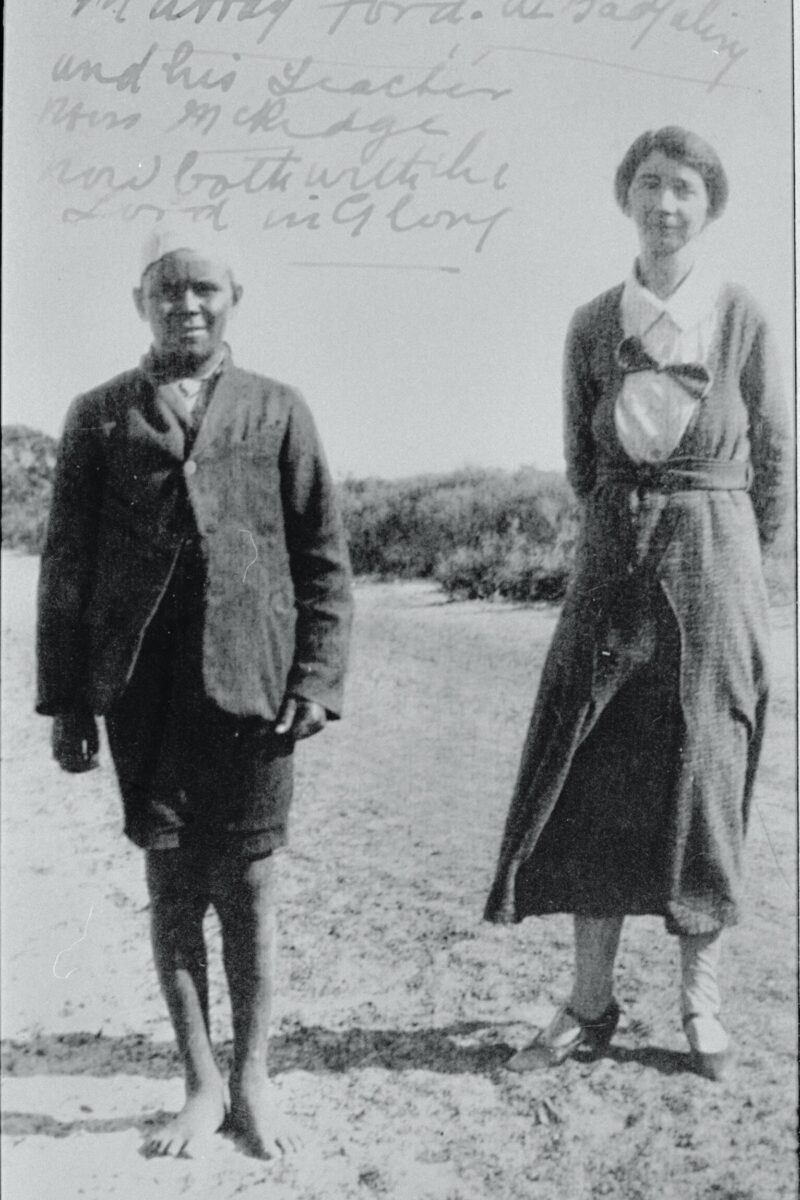 Murray Ford, Miss McRidge. SLWA 060943PD