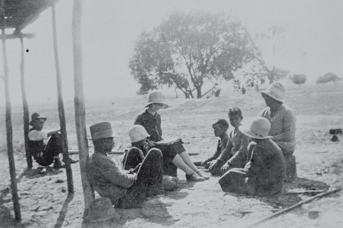 (L-R) Len Yarran Snr, Charlie Hansen Snr, John Winmar (facing), Minnie Margaret (seated highest) Dedaring Farm. SLWA 060920PD